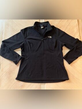 The North Face Black Quarter-Zip Fleece Pullover Women’s Large